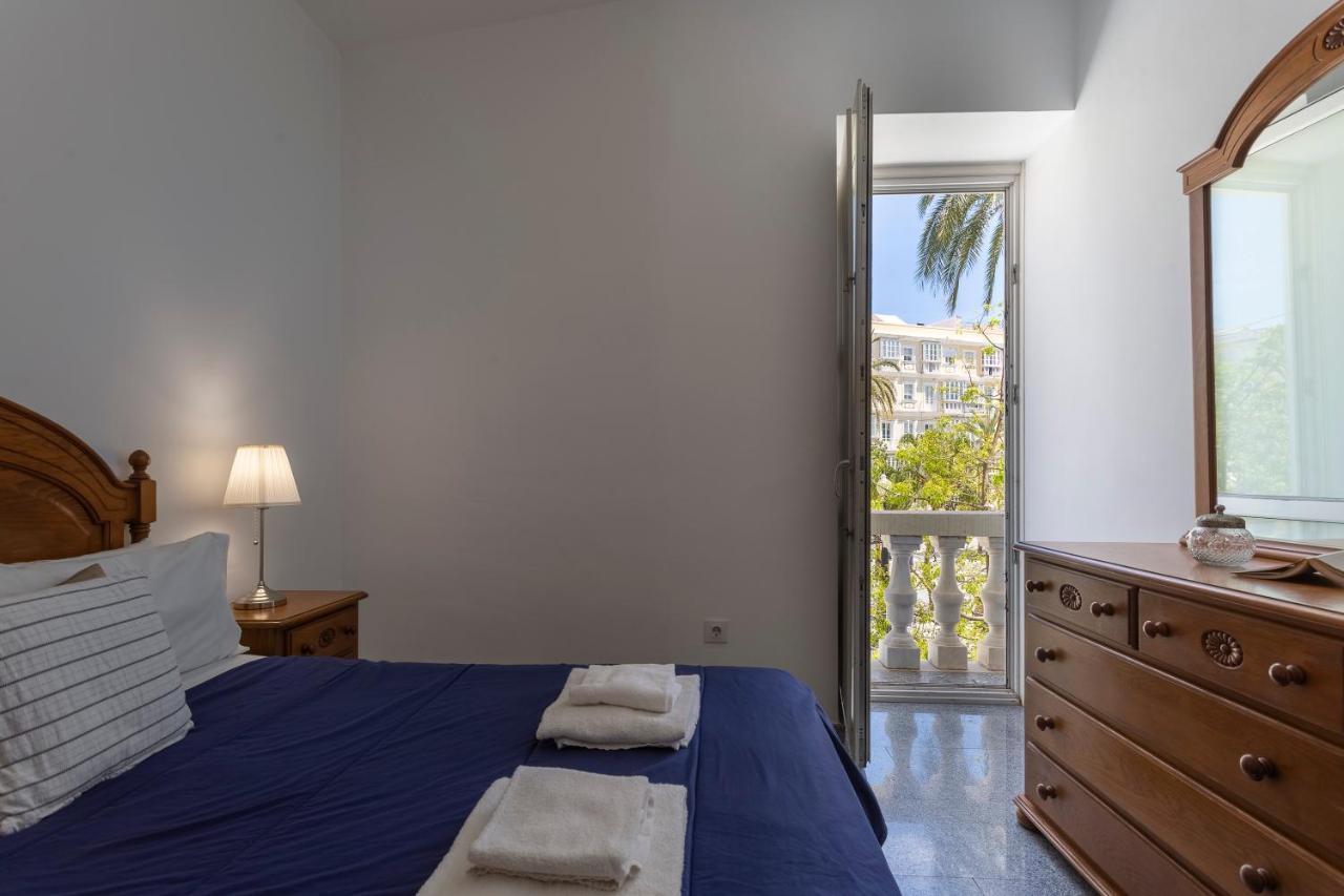 Apartamentos El Capitan Veneno By Cadiz4Rentals ภายนอก รูปภาพ